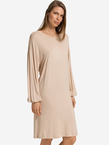 Hanro Slaapshirt in Beige: voorkant