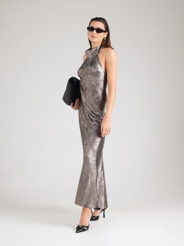 GUESS Вечернее платье в Серебристый
