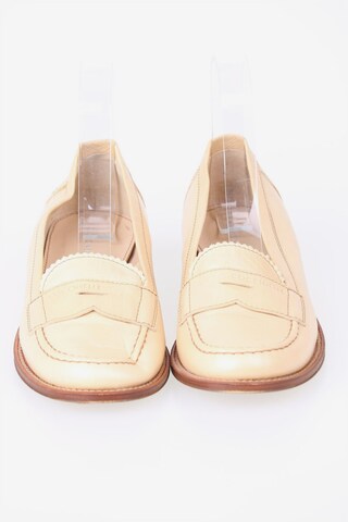 Coccinelle Flats & Loafers in 38 in Beige