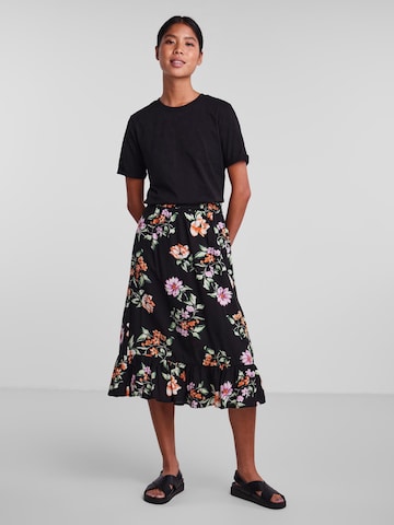 PIECES Skirt 'Adnana' in Black