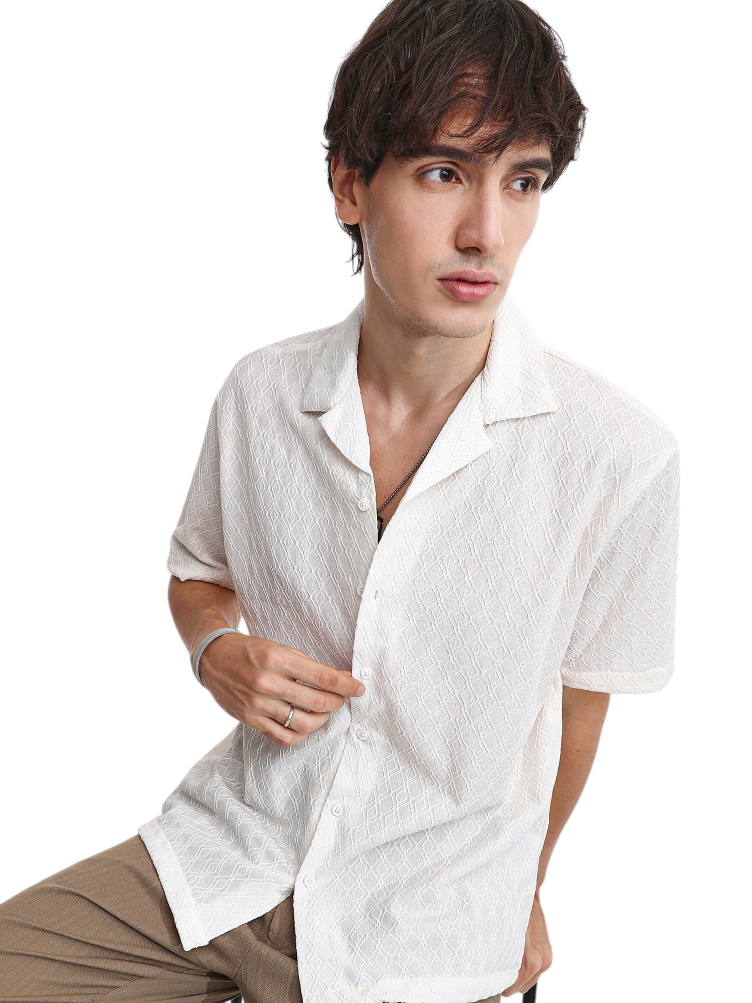 Campus Sutra Comfort Fit Риза в бяло