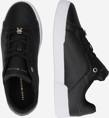 TOMMY HILFIGER Sneakers in Black