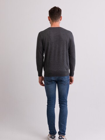 Pullover di CASH-MERE.CH in grigio