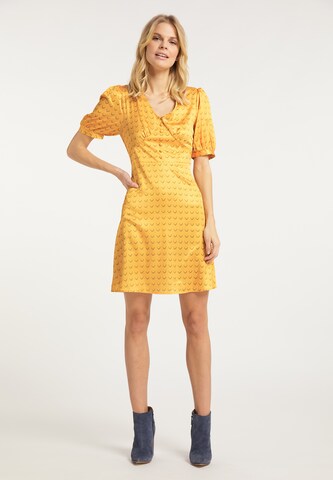 IZIA - Vestido camisero en amarillo