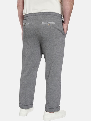 Charles Colby Loose fit Workout Pants ' Baron Miles ' in Grey