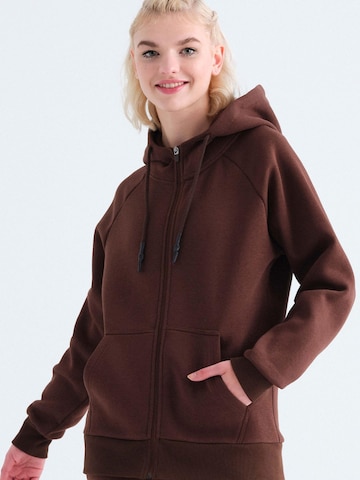 Rockupy Sweatshirt 'Chris' in Brown: front