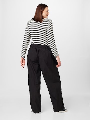 Nasty Gal Plus Wide leg Trousers in Black