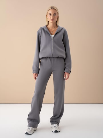 cut my fashion Träningsdräkt i grå