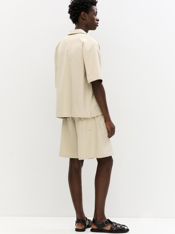 Fit confort Chemise Pull&Bear en beige
