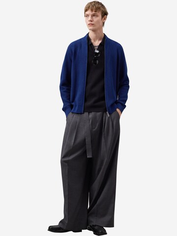 Vestes en maille Adolfo Dominguez en bleu : devant