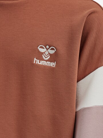 Hummel Sportsweatshirt 'Betzy' in Braun