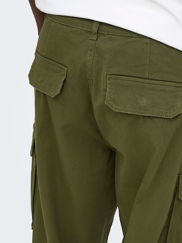 Loosefit Pantaloni cargo 'ONSToby' di Only & Sons in verde