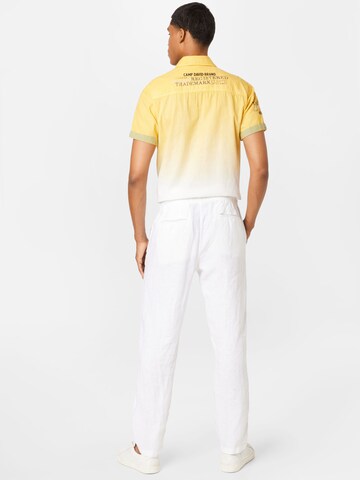 Regular Pantalon CAMP DAVID en blanc