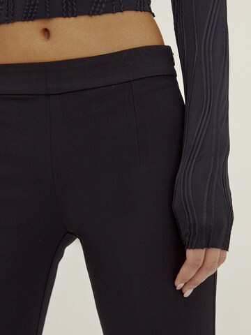 millane Flared Pantalon 'Lena' in Zwart