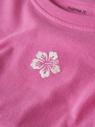 Maglietta 'NKFVICTORIA' di NAME IT in rosa