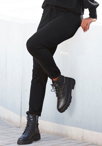 LASCANA Tapered Pants in Black: front