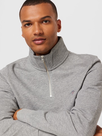 GANT - Sweatshirt em cinzento