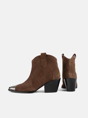 Cizme glezne 'MANHATTAN SKYLINE' de la L37 HANDMADE SHOES pe maro