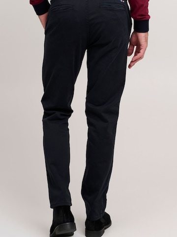 regular Pantaloni chino 'Ryan' di FQ1924 in nero