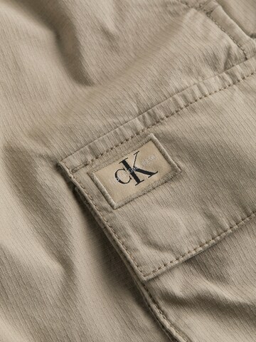 Calvin Klein Jeans Loose fit Cargo trousers in Grey