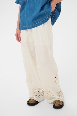 Part Two Regular Trousers 'Agnethe' in White: front