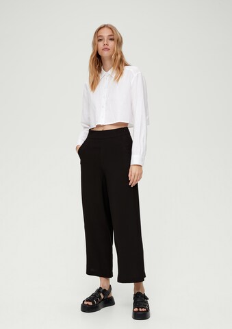 Wide leg Pantaloni de la QS pe negru