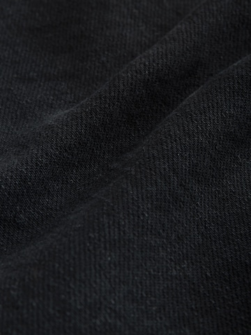 Next Regular Shorts in Schwarz