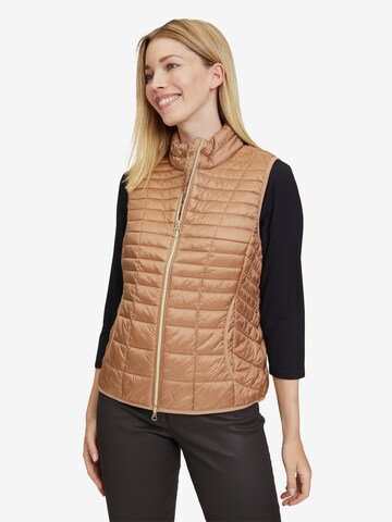 Gilet di Betty Barclay in marrone: frontale