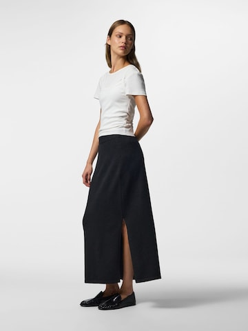 PIECES - Falda 'SALLY' en negro