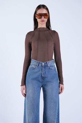 Trend Alaçatı Stili Shirt in Bruin: voorkant