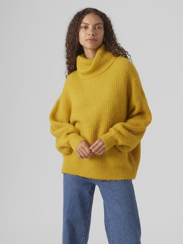 VERO MODA Sweater 'JULIE' in Yellow: front