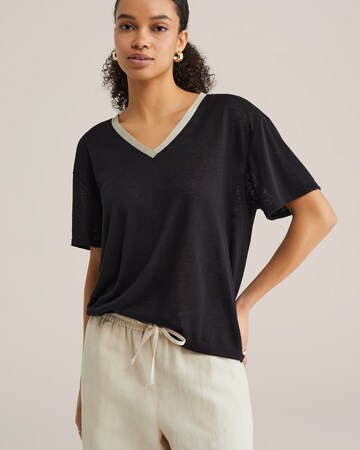 Tricou de la WE Fashion pe negru: față