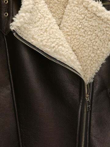 Pull&Bear Weste in Braun