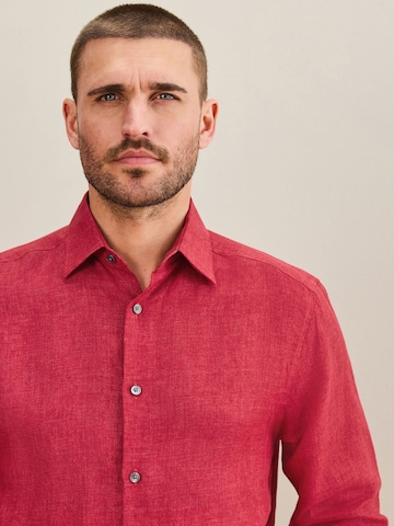 Next - Ajuste regular Camisa 'Signature' en rojo