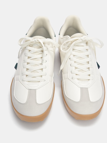 Pull&Bear Sneakers low i hvit