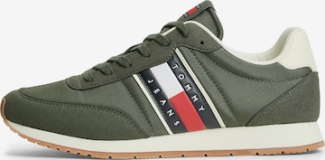 Tommy Jeans Sneakers in Green: front