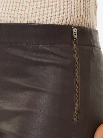 BE EDGY Skinny Pants 'Sasi' in Brown