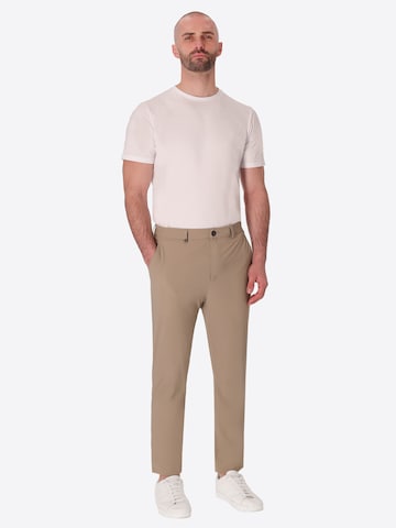 Coupe slim Pantalon chino 'T.Active' Distretto12 en beige : devant