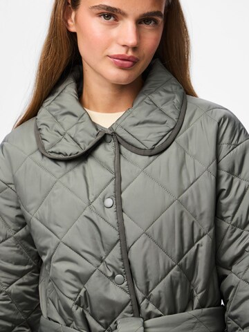 PIECES Winterjas in Groen