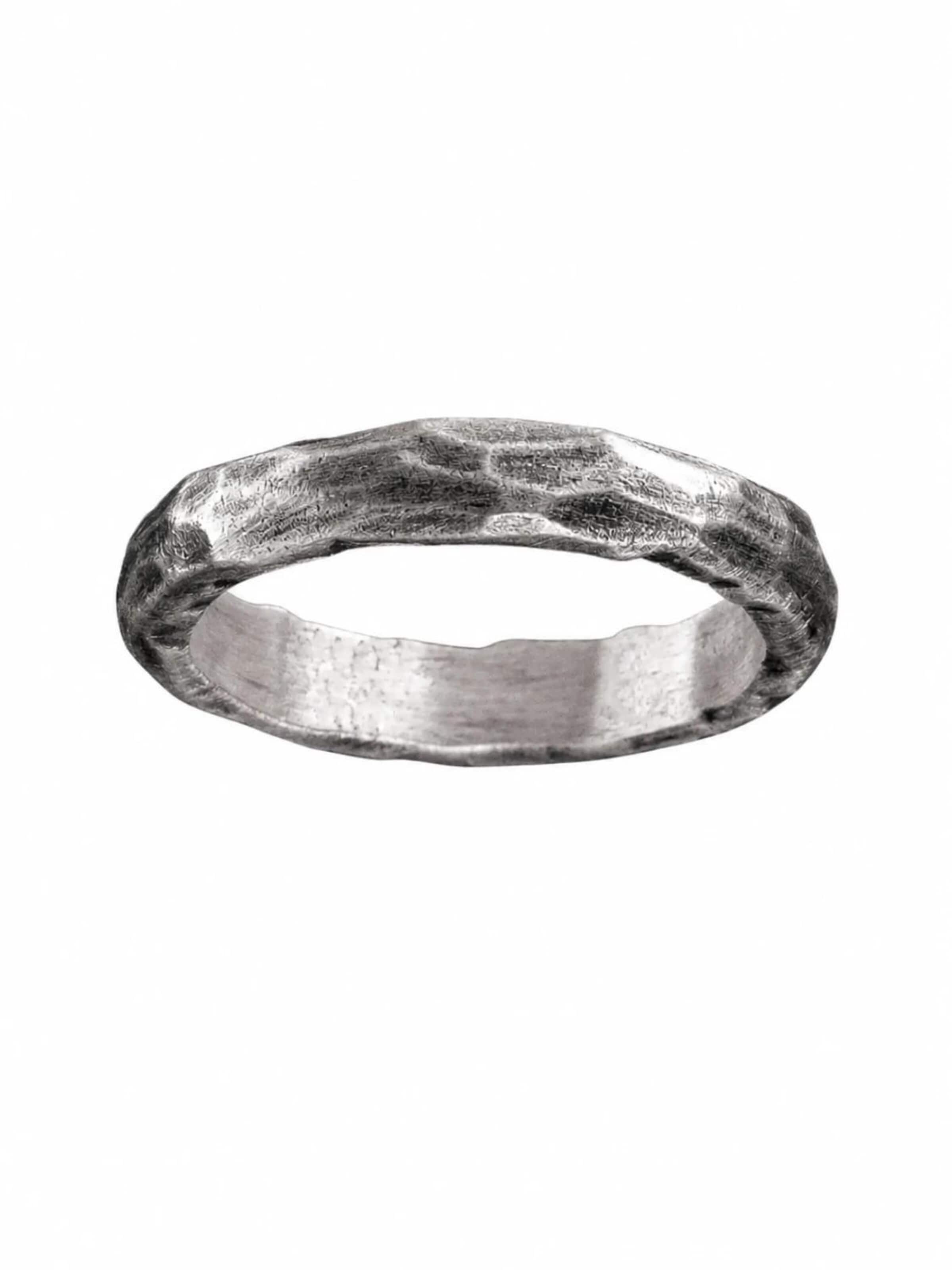 REYTEL Ring 'VOLCANO' i silver: framsida
