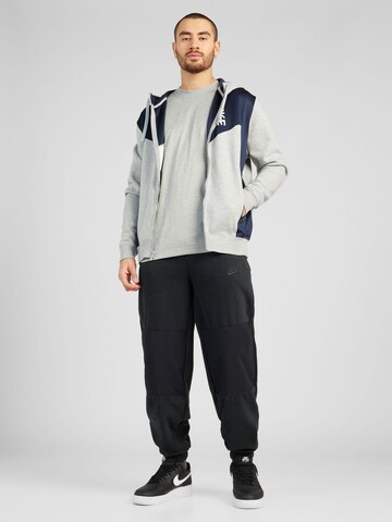 Nike Sportswear - Sudadera con cremallera en gris