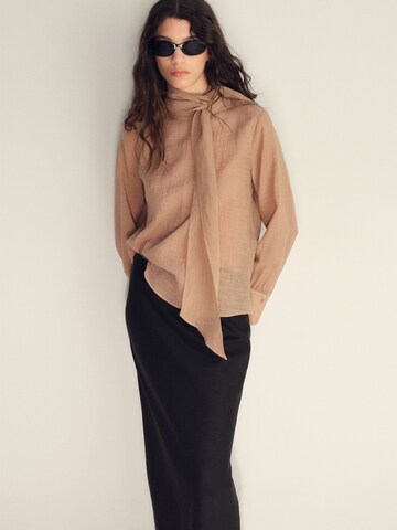 Jupe 'LAGUNA' MANGO en noir