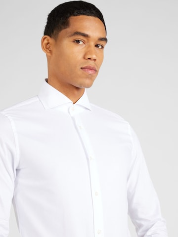 Coupe slim Chemise 'Pai' JOOP! en blanc