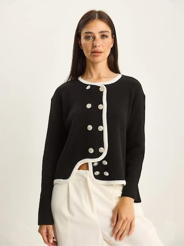 Bianco Lucci Strickjacke in Schwarz: Vorderseite