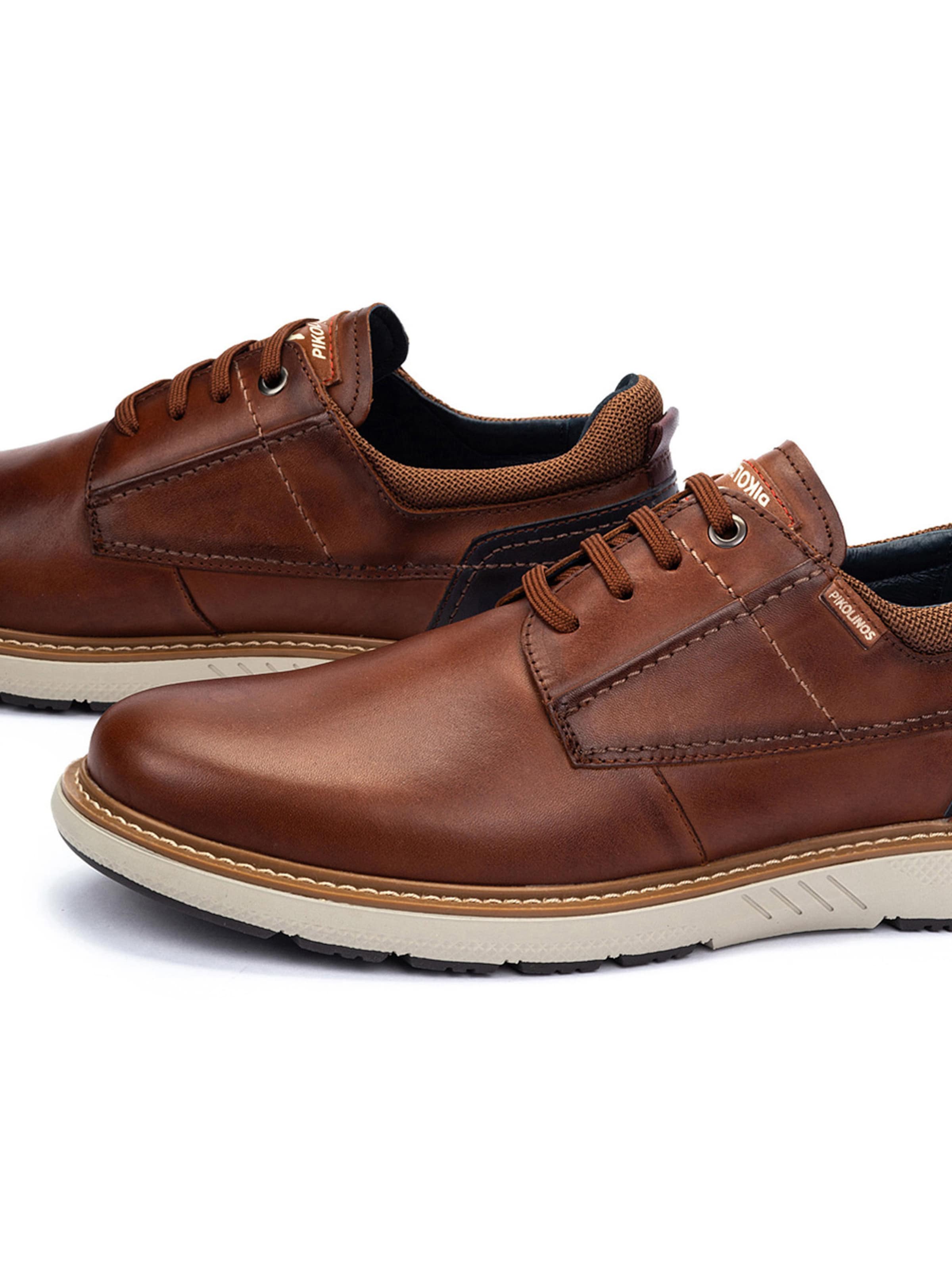 Chaussure de sport à lacets 'BILBAO' PIKOLINOS en marron