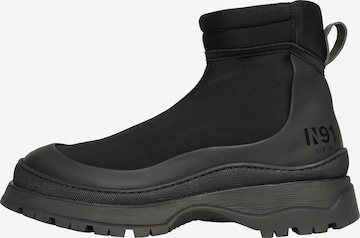 N91 Boots 'W AA' in Black