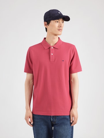 Tricou de la FYNCH-HATTON pe roșu: față