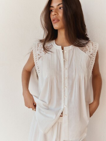 Bhoem Blouse in Wit: voorkant