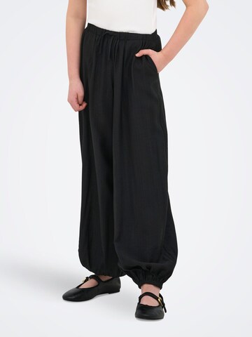 Barrel Pantalon 'KOGVAasia' ONLY GIRLS en noir : devant