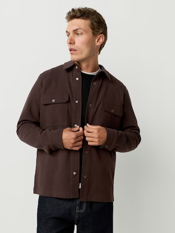 Next Regular Fit Overgangsjakke i brun: forside